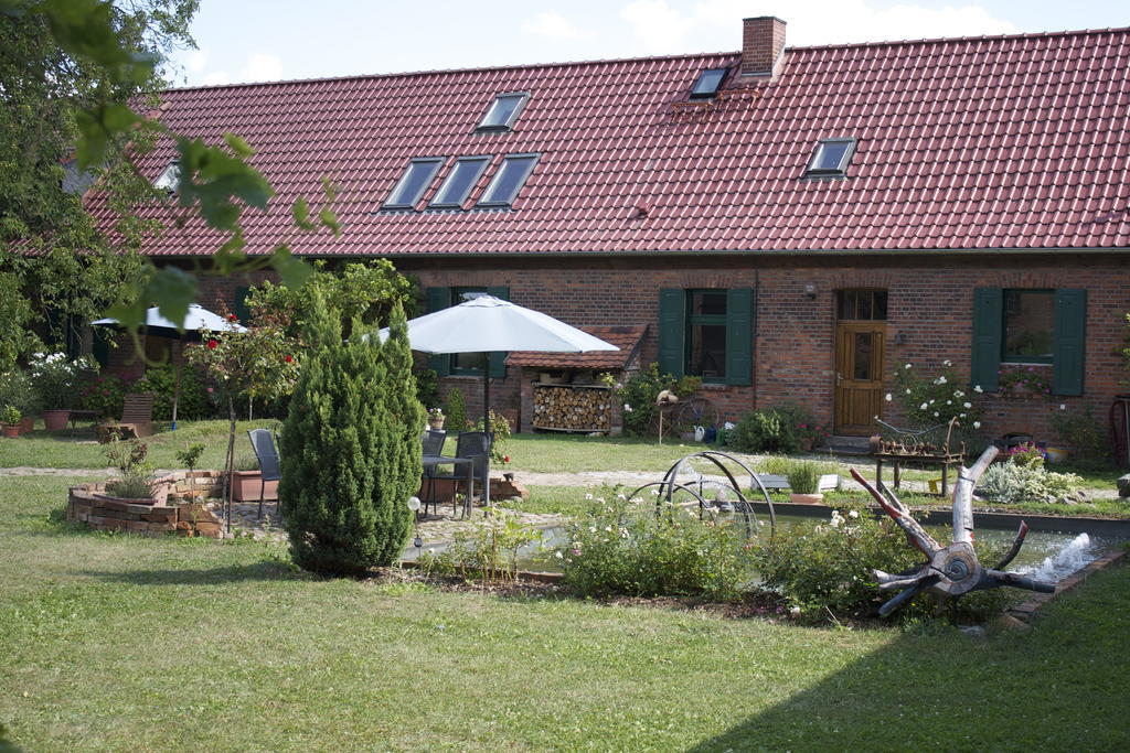 Pension Kunsthof Dahrenstedt Eksteriør billede