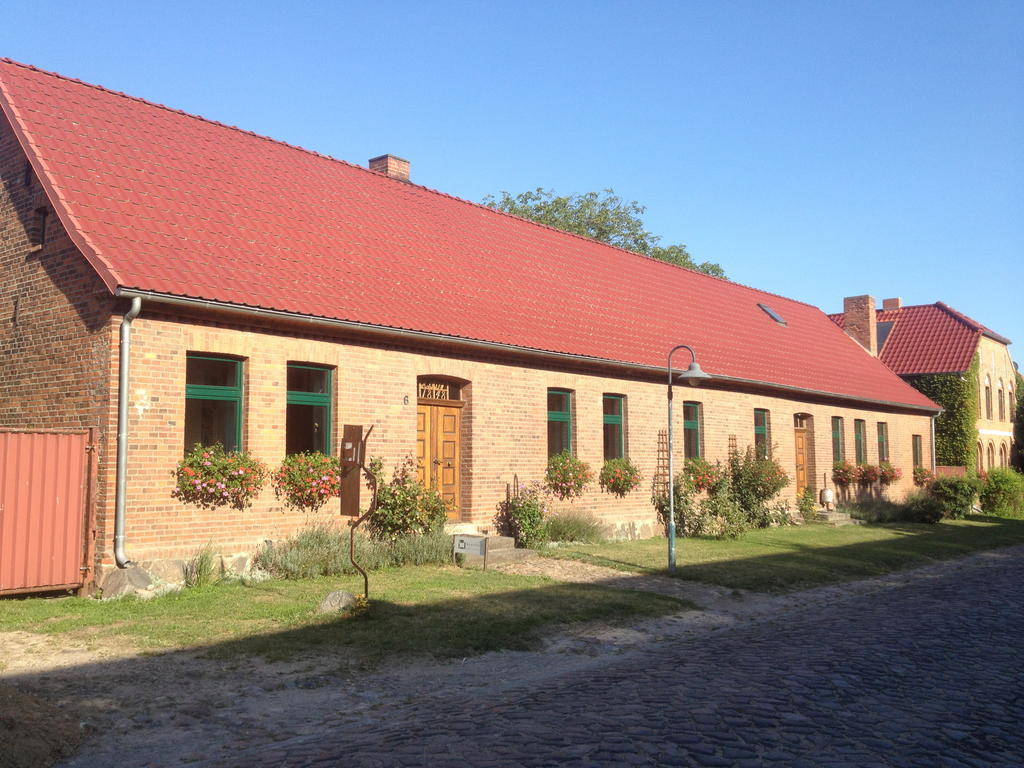 Pension Kunsthof Dahrenstedt Eksteriør billede